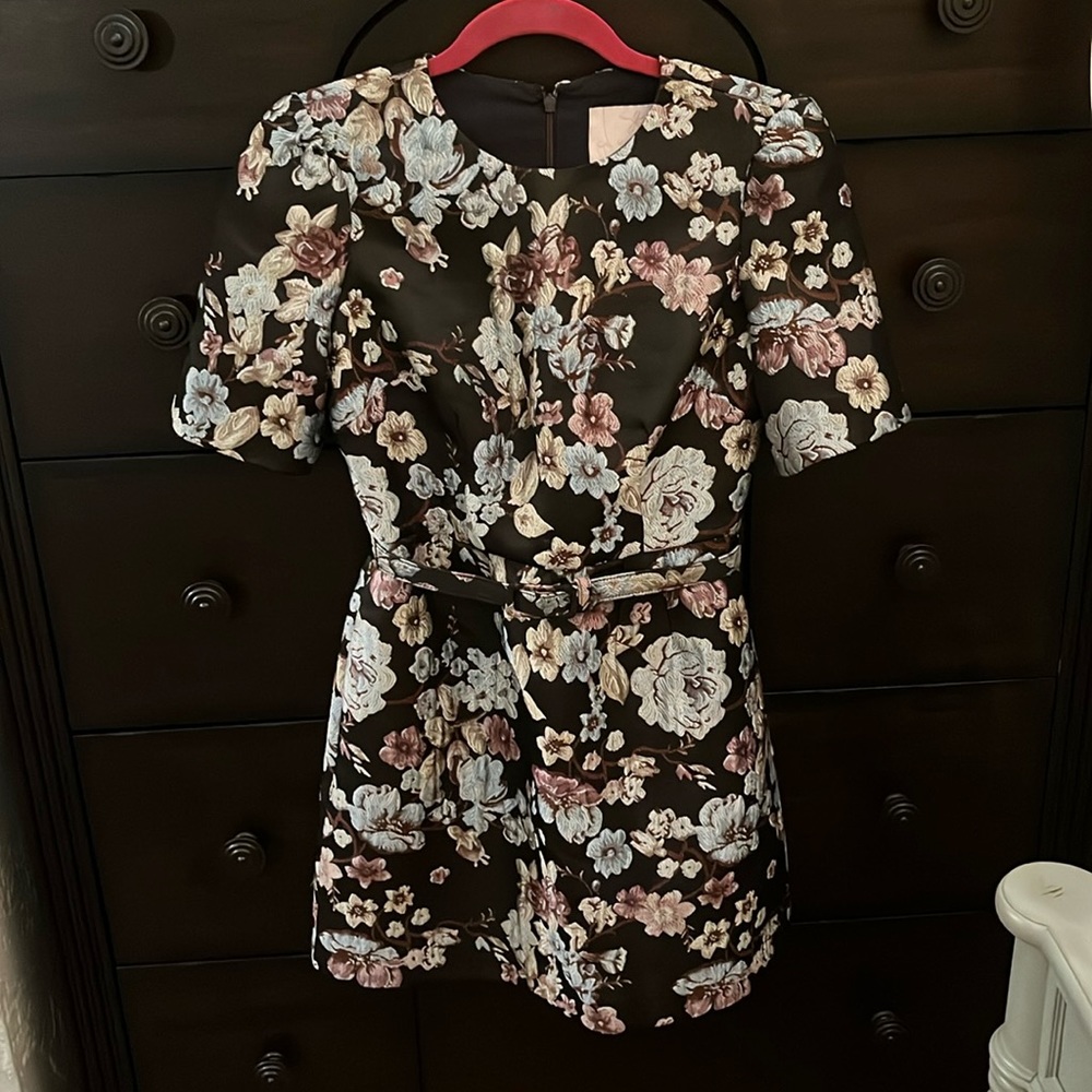 Gal Meets Glam Presley Floral Jacquard Belted Dress